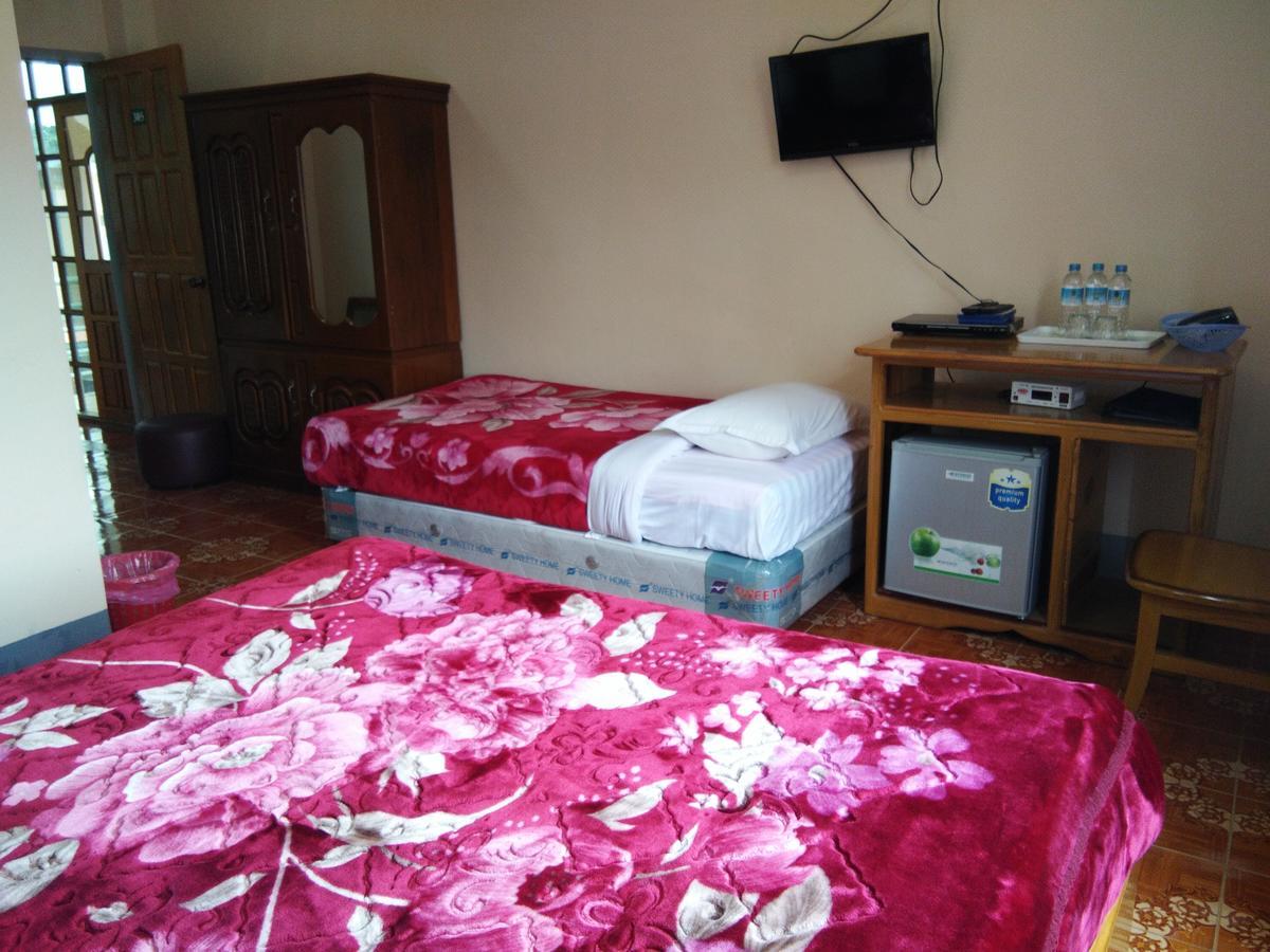 Dormitory @ Golden Kalaw Hotel Экстерьер фото