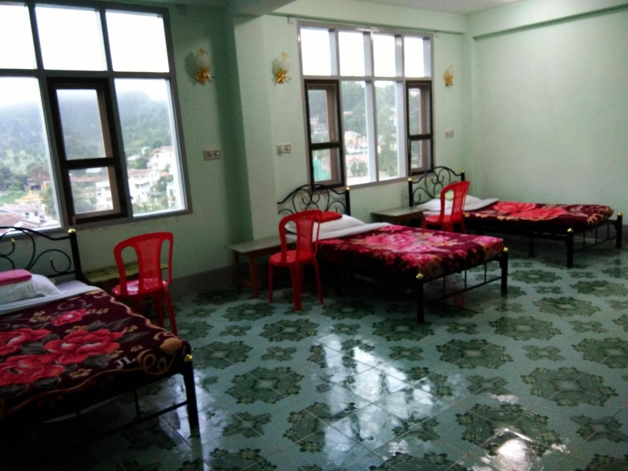 Dormitory @ Golden Kalaw Hotel Экстерьер фото